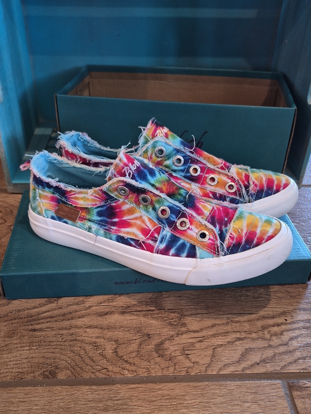 Tie-Dye Canvas Slip-On Sneakers women 9.5 Like new